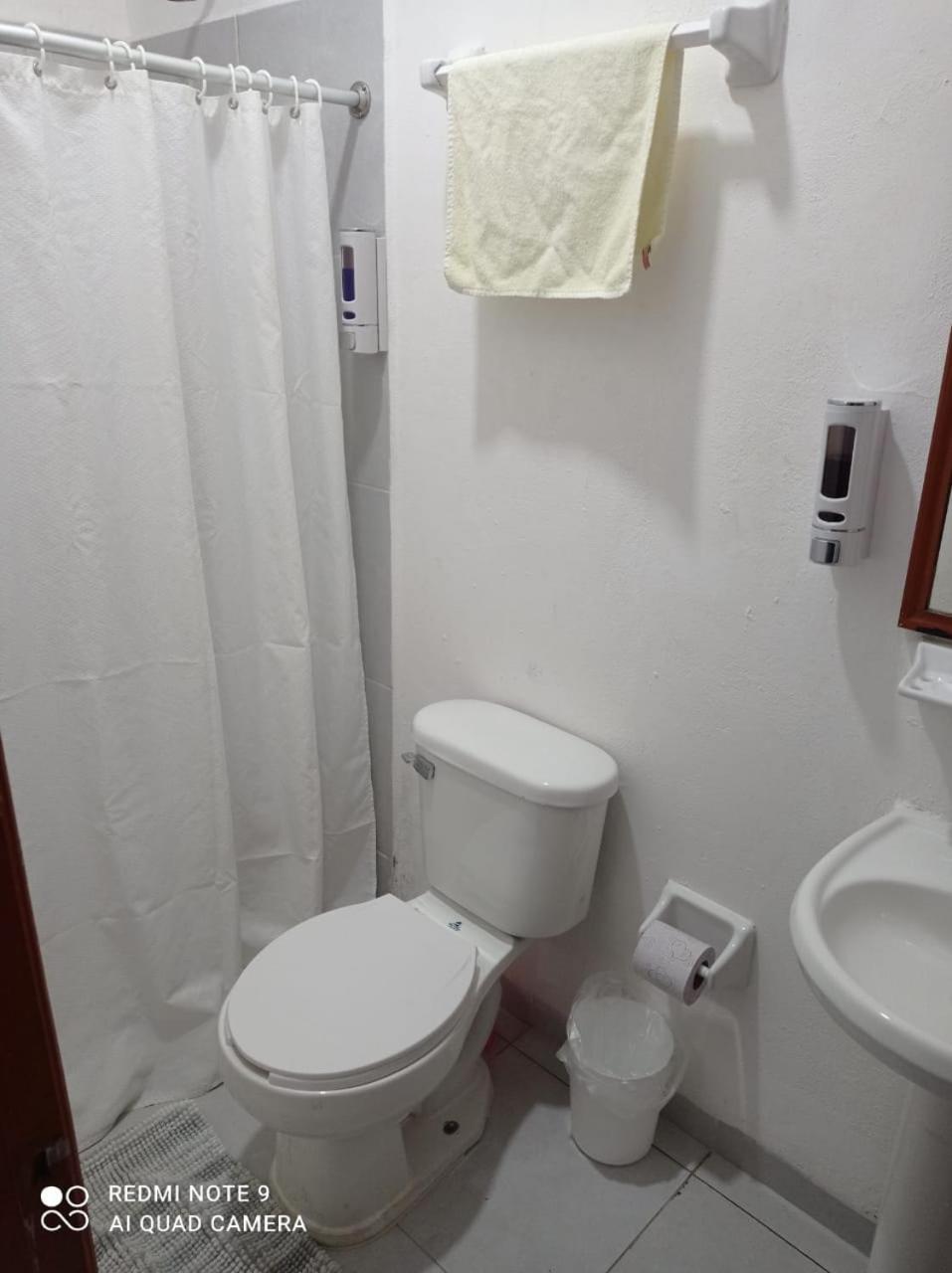 Casa De Huespedes Taino Bed and Breakfast Cancún Exteriör bild